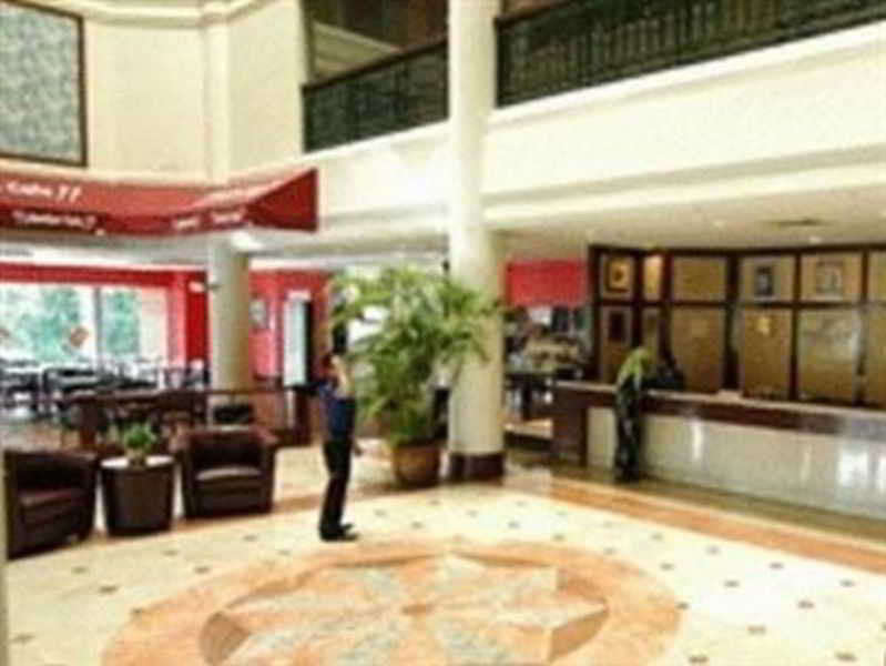Rhr Hotel קאג'אנג מראה חיצוני תמונה