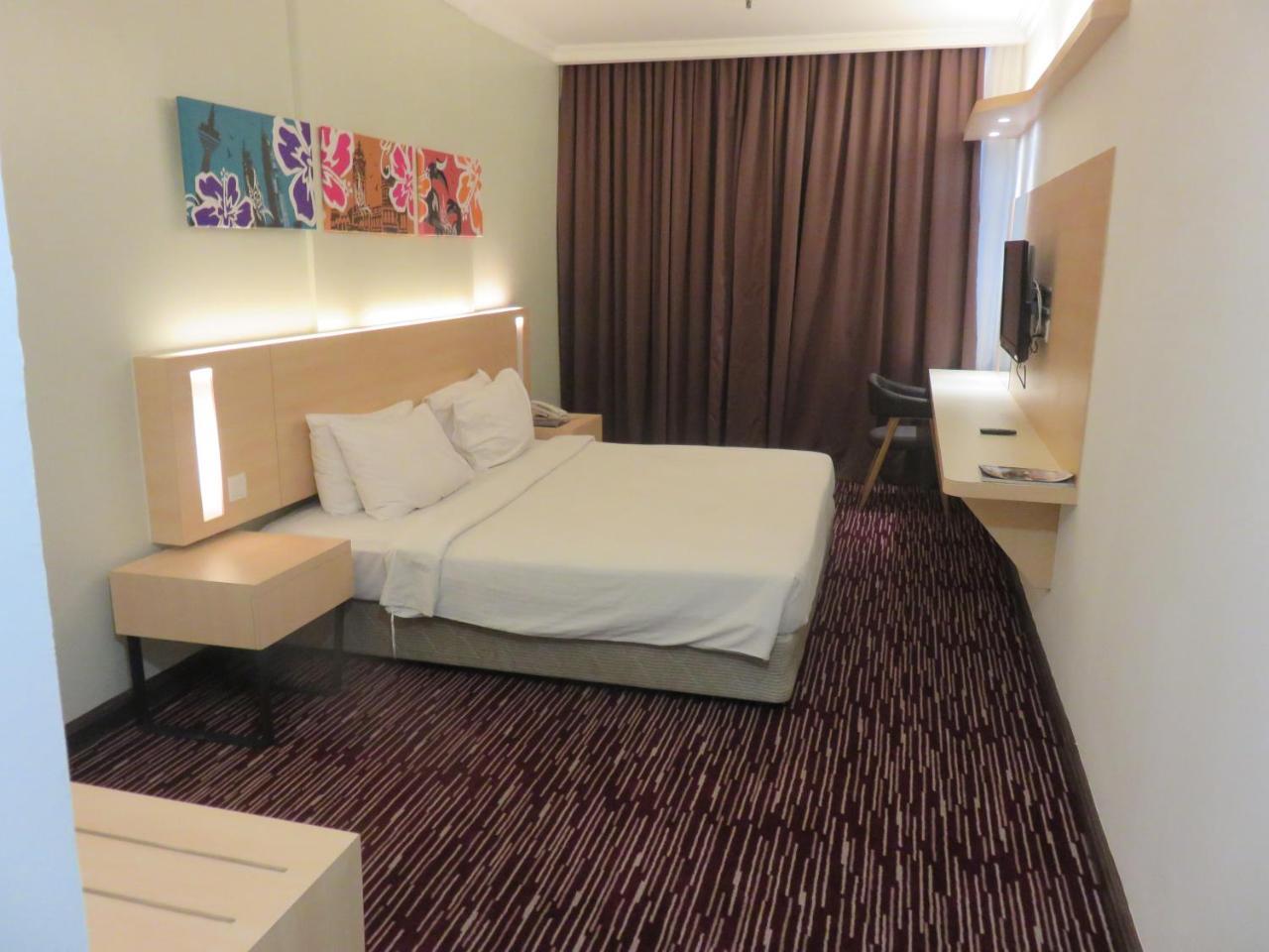 Rhr Hotel קאג'אנג מראה חיצוני תמונה