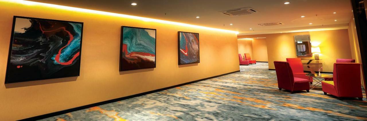 Rhr Hotel קאג'אנג מראה חיצוני תמונה