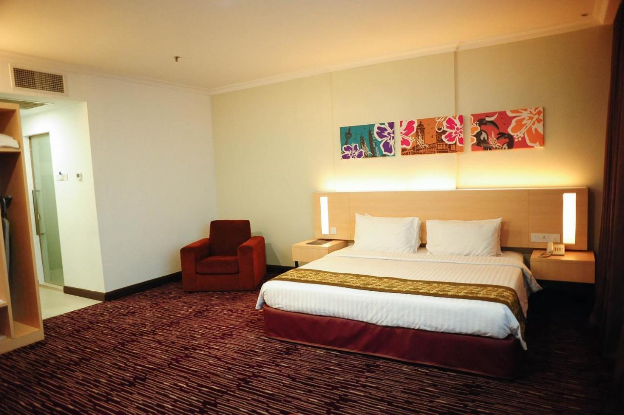 Rhr Hotel קאג'אנג חדר תמונה