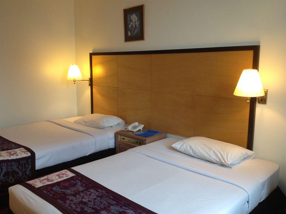 Rhr Hotel קאג'אנג מראה חיצוני תמונה